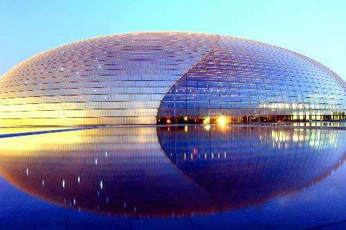 大多數國家仍普遍采用壽命達30-50年的鑄鐵井蓋。